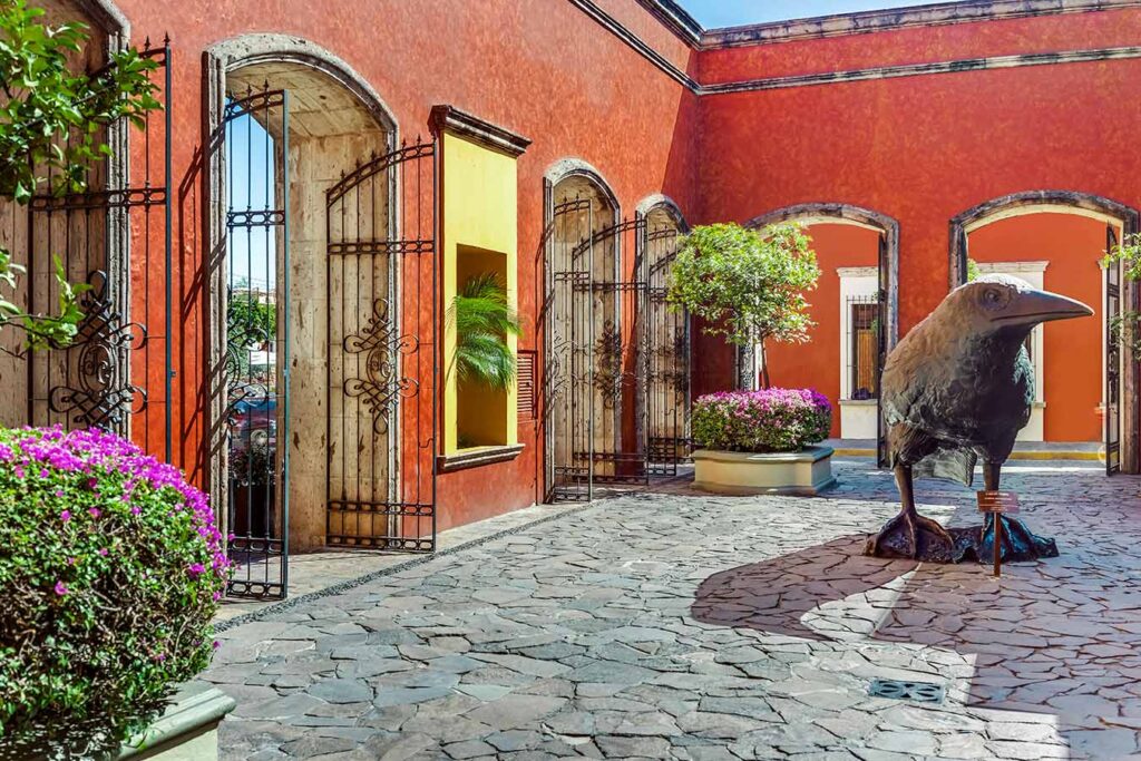 MUNDO CUERVO, LA CASA DEL TEQUILA NRO.1 DEL MUNDO (1RA. PARTE)